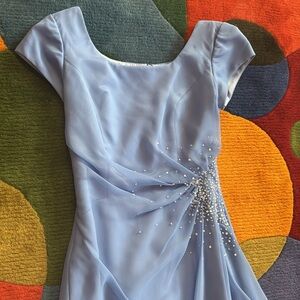 Elegant Blue Evening Gown